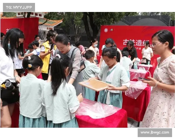 四会古法造纸非遗体验活动亮相球员欢迎日成为现场亮点 四会古法造纸非遗体验活动亮相球员欢迎日成为现场亮点